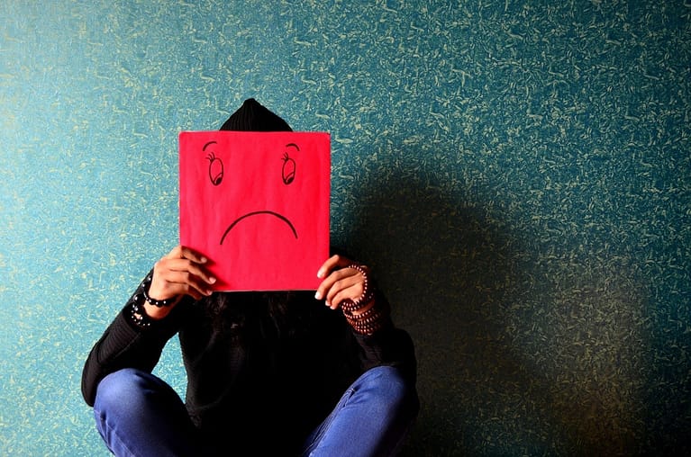 5 Habits that are the causes of unhappiness in life
